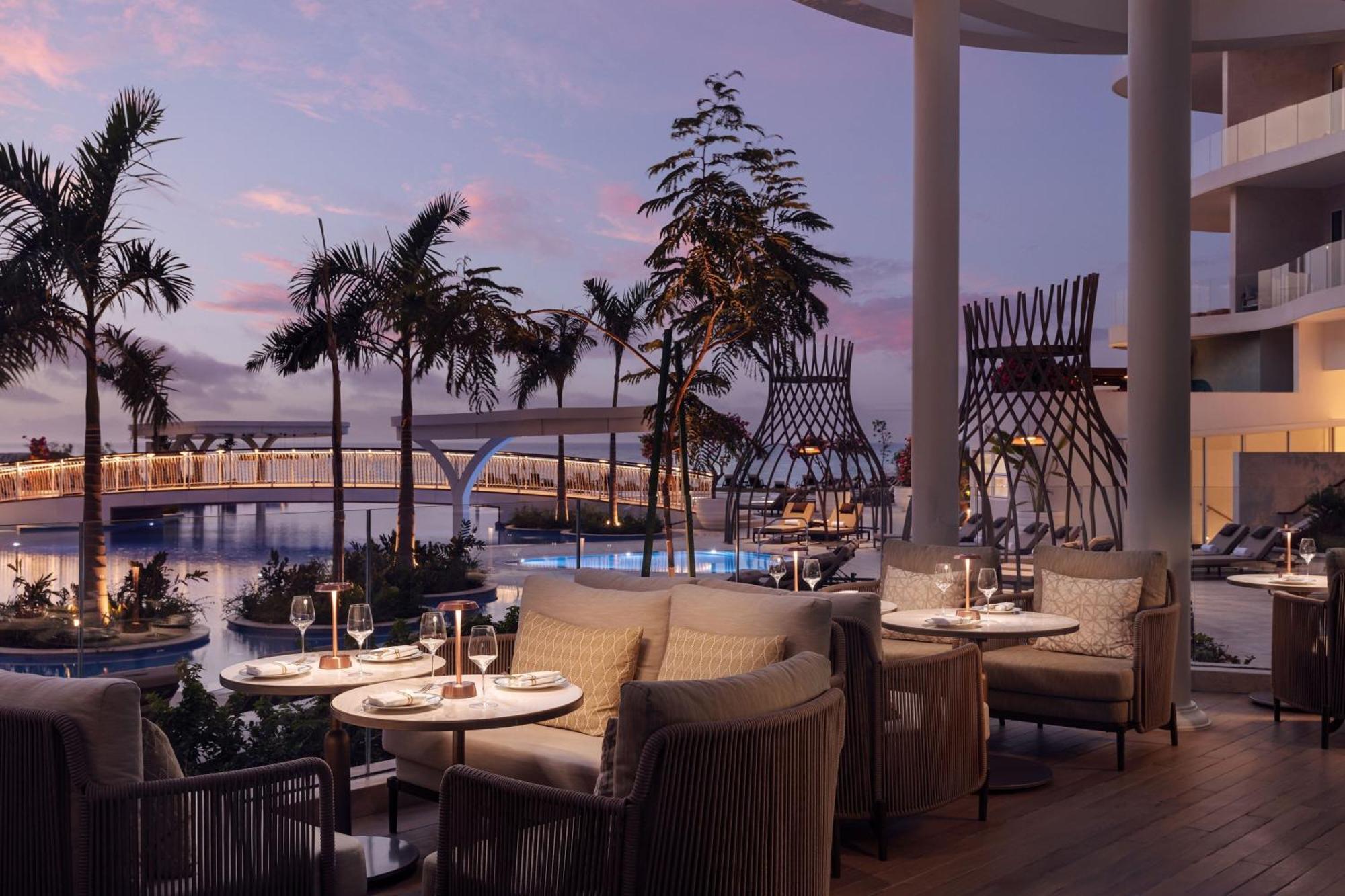 The St Regis Al Mouj Rezort 5*